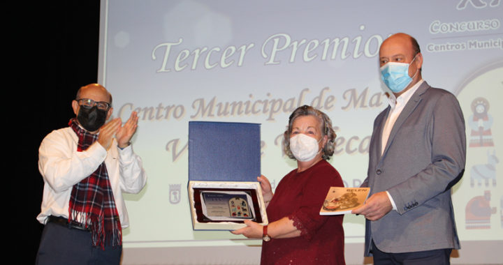 El Centro Municipal de Mayores Villa de Vallecas galardonado por su uso mayoritario de materiales reciclados